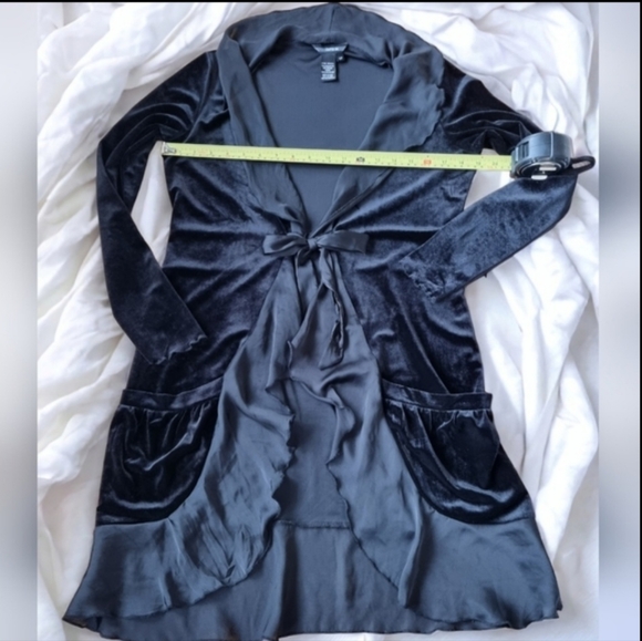 Chapter One Black Satiny Front Tie Crushed Velvet Elegant Long Ruffled Cardigan - Picture 8 of 9